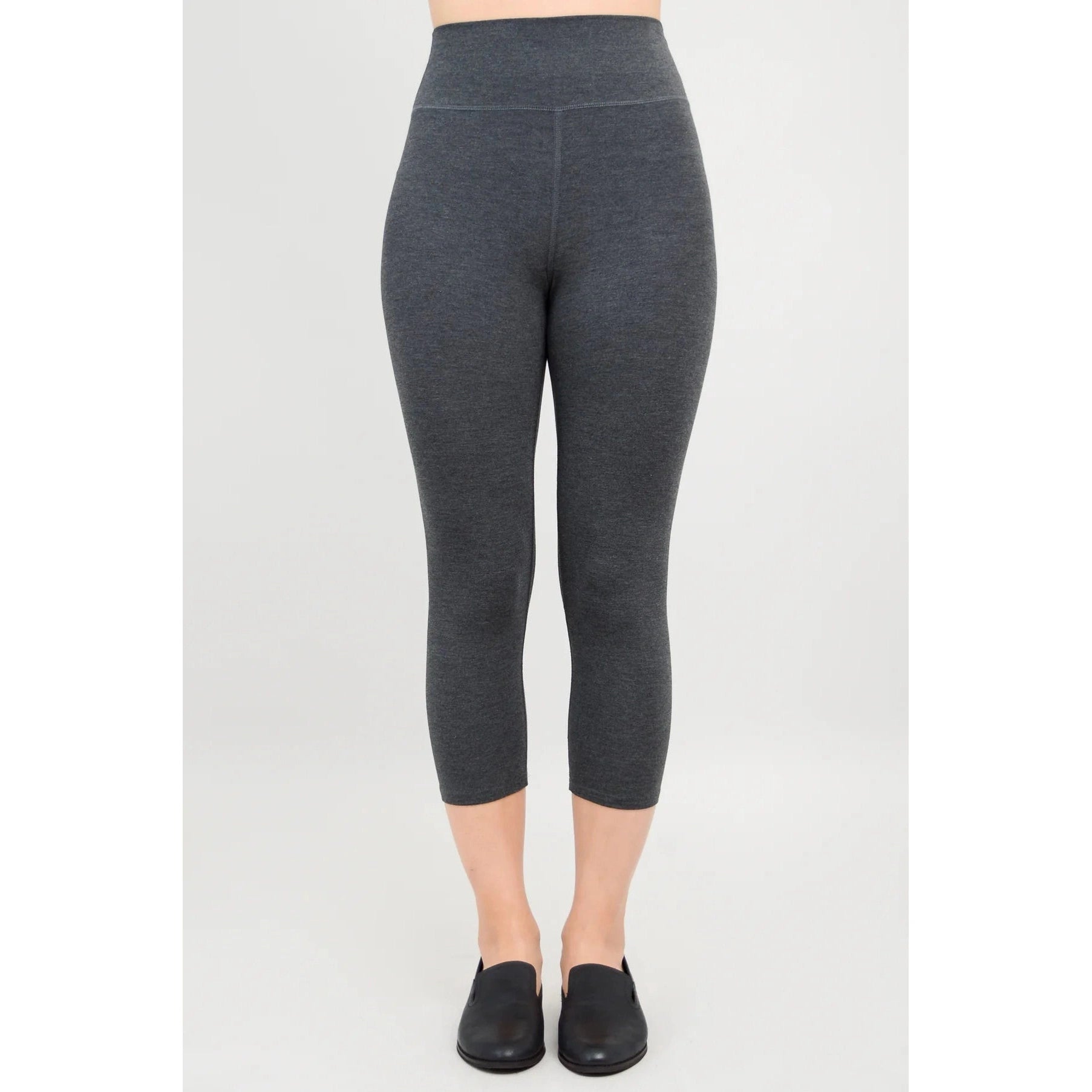 Blue Sky Riley Capris in Graphite shown on a mode against a white background, from the front view.
