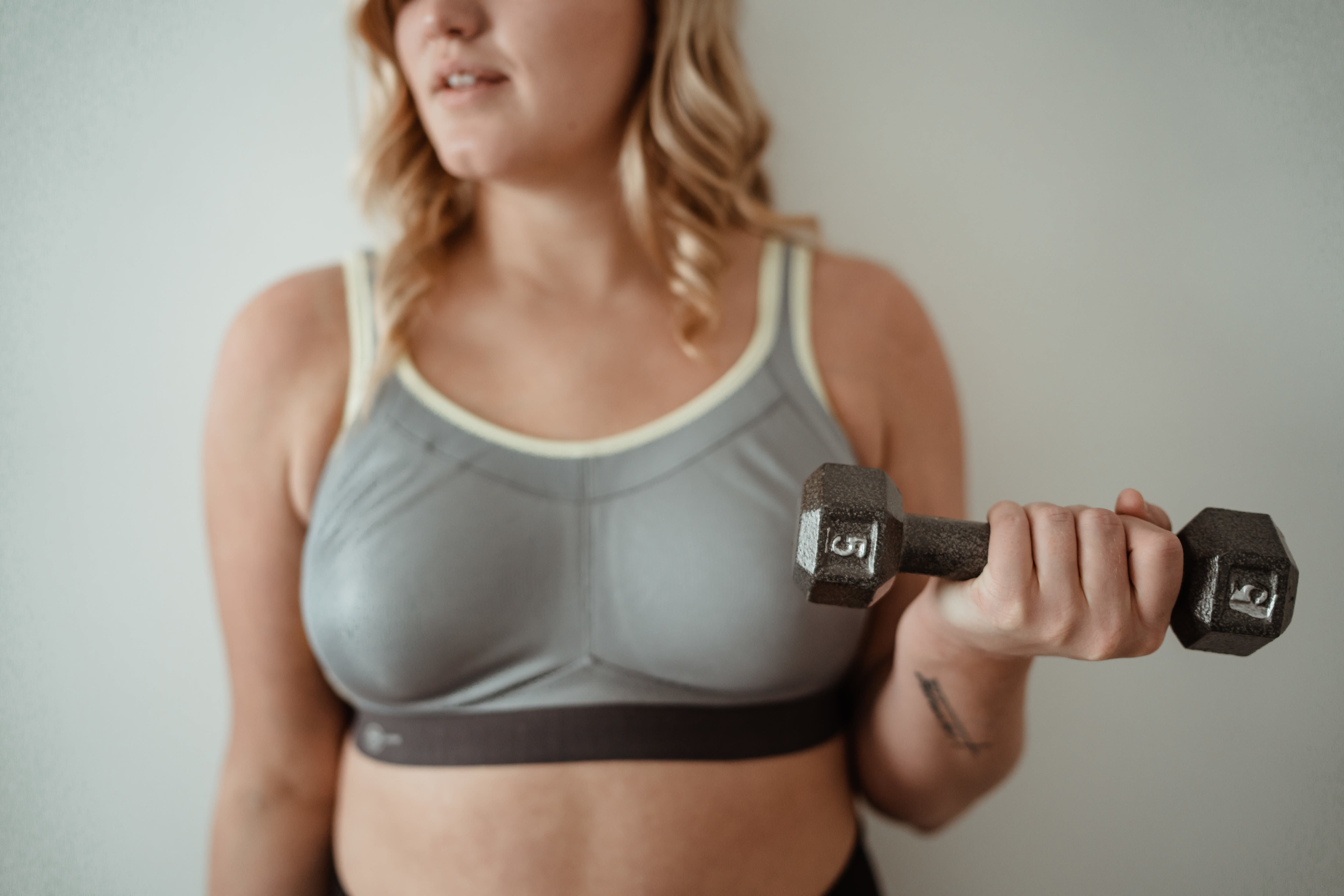 bra-necessities-anita-delta-pad-sports-bra-bubble-grey